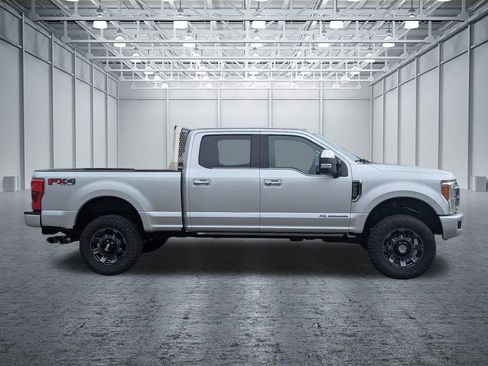 Used 2017 Ford F350 Platinum w/ Platinum Ultimate Package AWD/4WD image 6