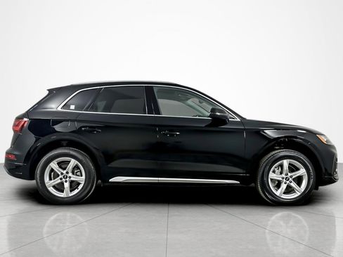 Used 2023 Audi Q5 2.0T Premium w/ Convenience Package image 6