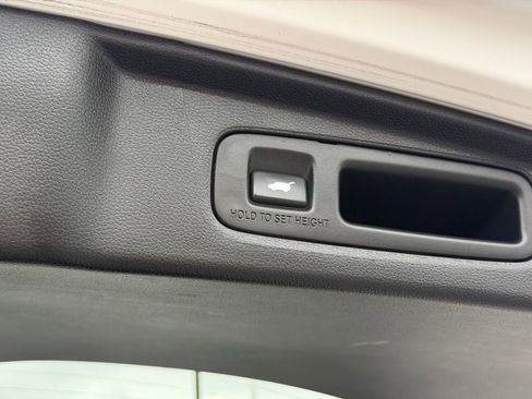 Used 2024 Honda CR-V EX-L image 33