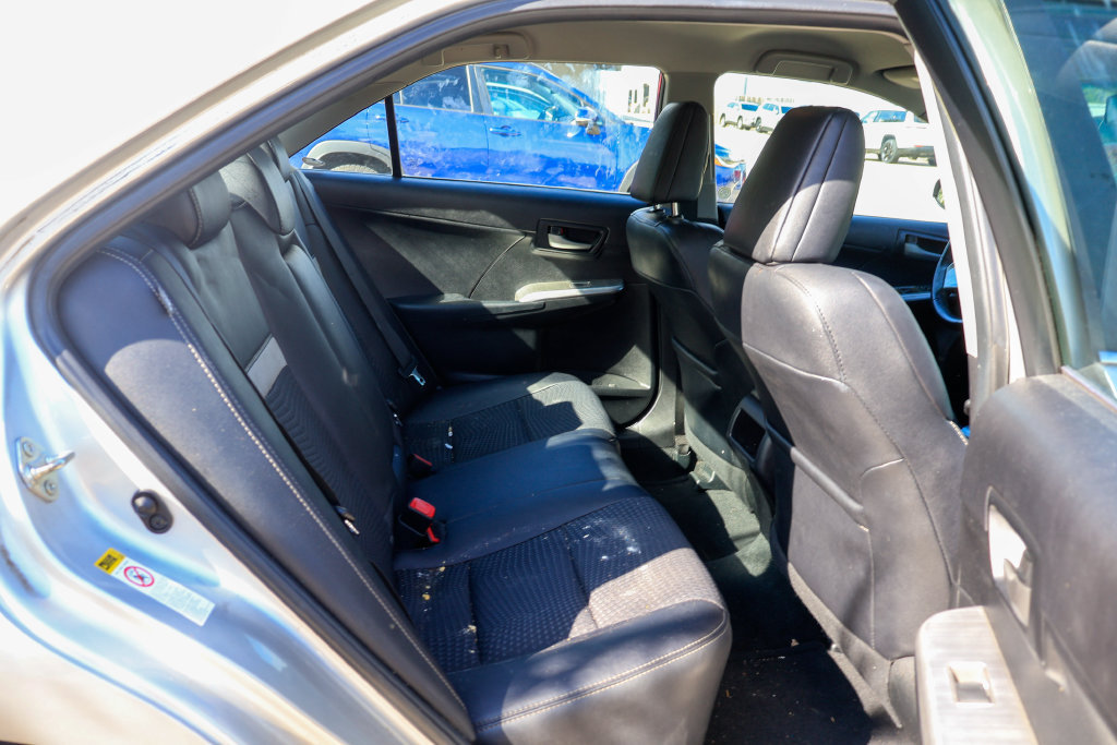 Used 2013 Toyota Camry SE FWD image 10