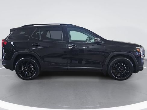 Used 2024 GMC Terrain SLT w/ Elevation Edition AWD/4WD image 2