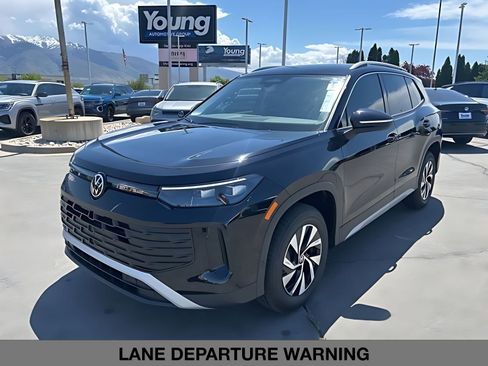 New 2026 Volkswagen Tiguan S AWD/4WD image 7