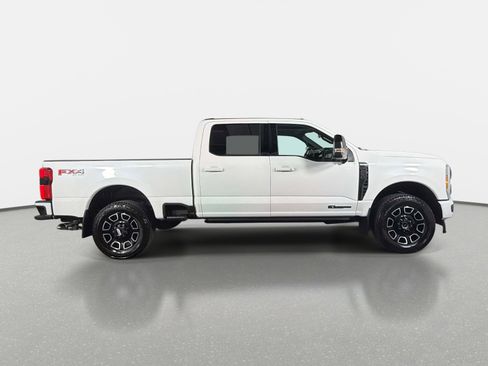 Used 2025 Ford F250 Platinum AWD/4WD image 2