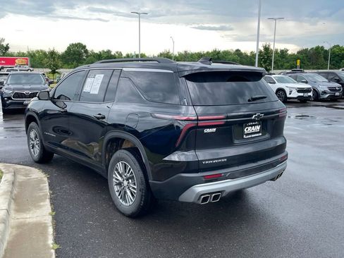 Used 2025 Chevrolet Traverse LT w/ Driver Confidence Package FWD image 5