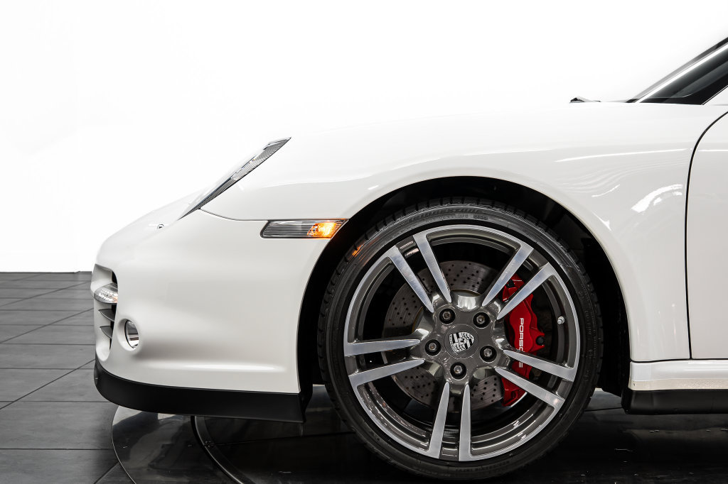 Used 2010 Porsche 911 Turbo AWD/4WD image 16