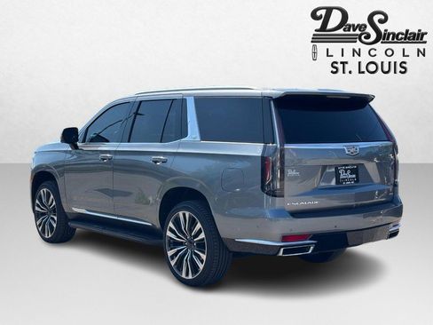 Used 2021 Cadillac Escalade Premium Luxury w/ Driver Assist Tech Package AWD/4WD image 5