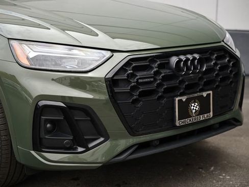 Used 2023 Audi Q5 e Premium Plus image 2