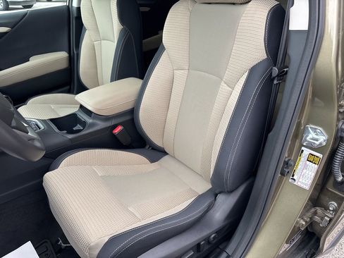 Used 2024 Subaru Outback Premium image 58