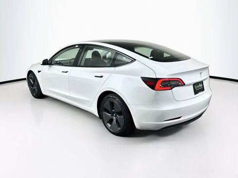 Used 2023 Tesla Model 3 Standard Range RWD image 5
