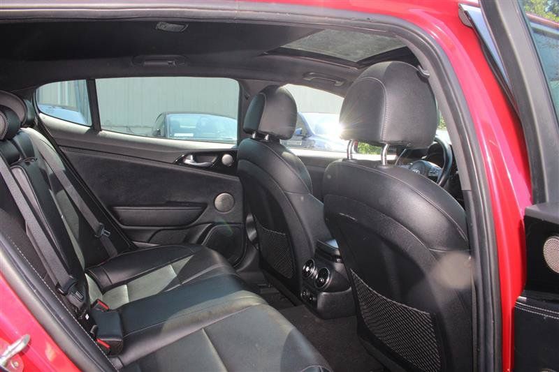 Used 2021 Kia Stinger GT-Line w/ Sun & Sound Package RWD image 12