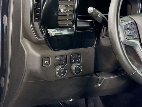 Used 2023 Chevrolet Silverado 1500 RST image 4