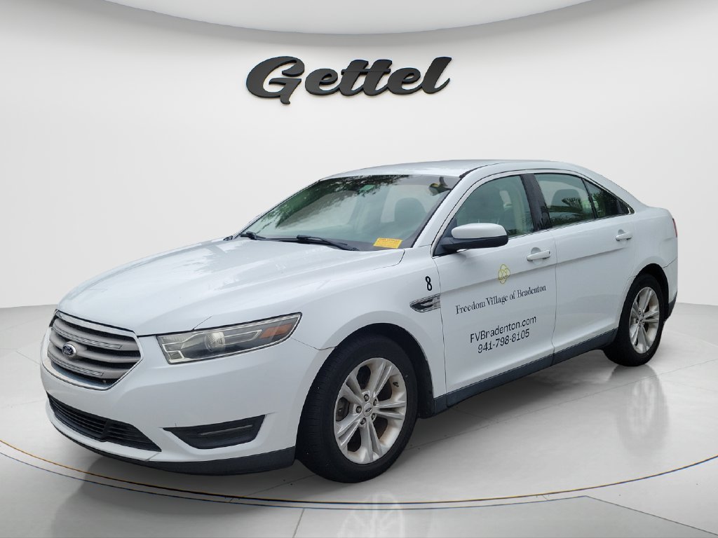 Used 2015 Ford Taurus SEL FWD image 1