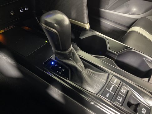 Used 2025 Toyota Camry SE FWD image 22