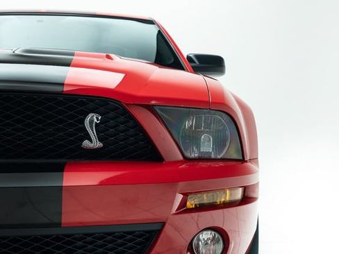 Used 2009 Ford Mustang Shelby GT500 RWD image 7