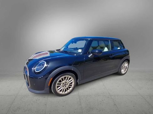 Used 2025 MINI Cooper S FWD image 4