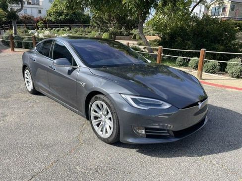 Used 2018 Tesla Model S 75D AWD/4WD image 1
