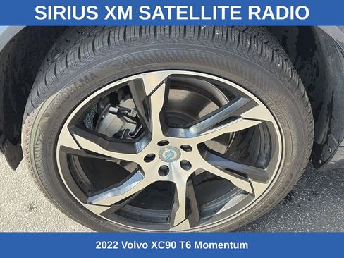 Used 2022 Volvo XC90 T6 Momentum w/ Advanced Package image 9