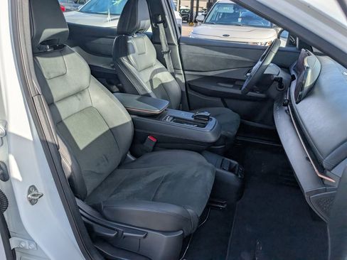 Certified 2024 Nissan Ariya AWD image 18