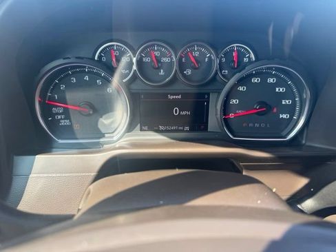 Used 2019 Chevrolet Silverado 1500 LT Trail Boss w/ Bed Protection Package AWD/4WD image 14