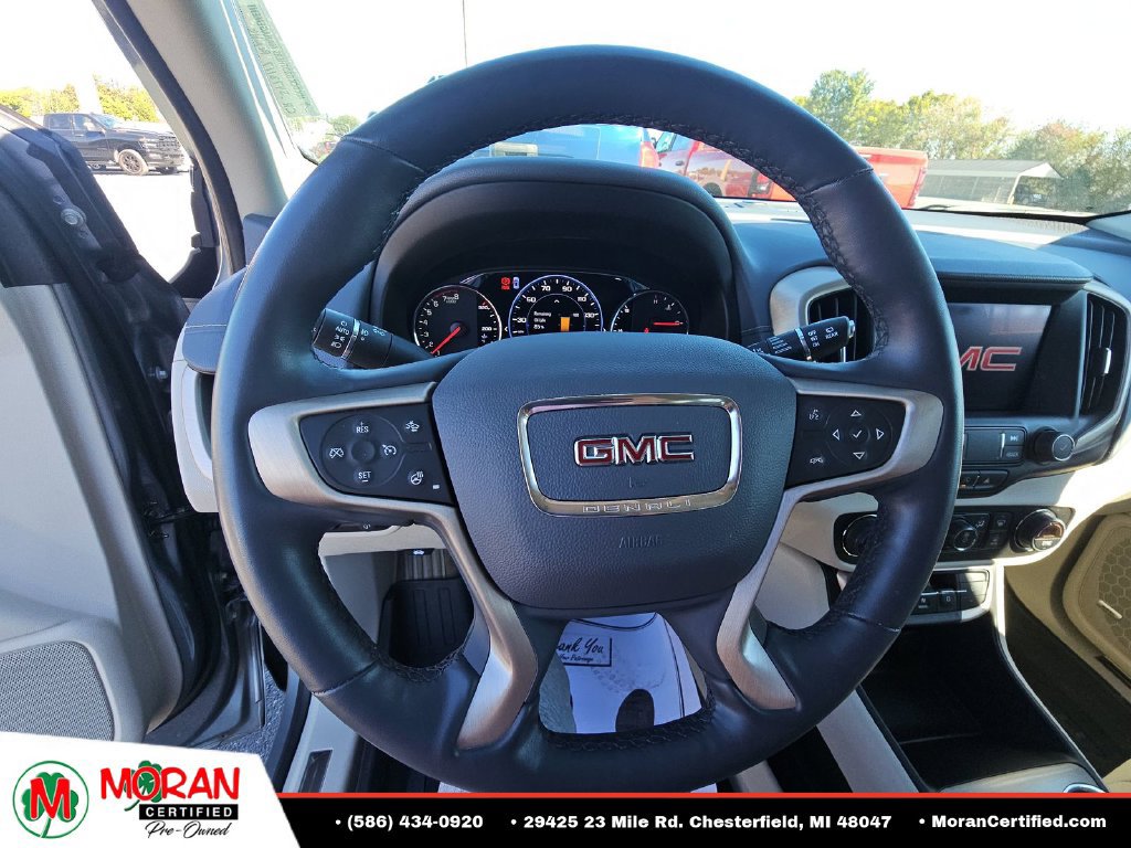 Used 2023 GMC Terrain Denali w/ Denali Premium Package AWD/4WD image 13