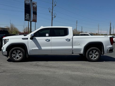 Used 2022 GMC Sierra 1500 SLT AWD/4WD image 11