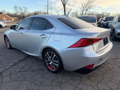 Used 2018 Lexus IS 300 image 4
