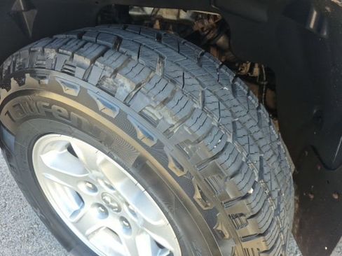 Used 2005 Dodge Dakota SLT w/ Trailer Tow Group image 23