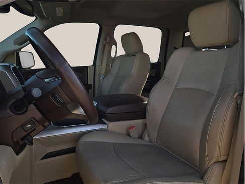 Used 2017 RAM 1500 Laramie w/ Convenience Group image 13