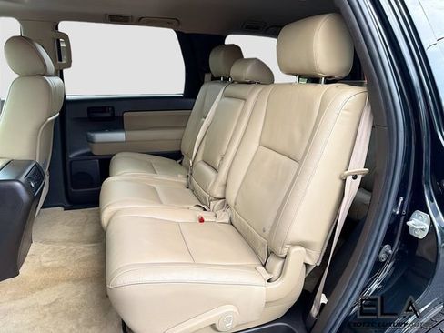 Used 2008 Toyota Sequoia SR5 w/ Moonroof & Roof Rack Pkg RWD image 26