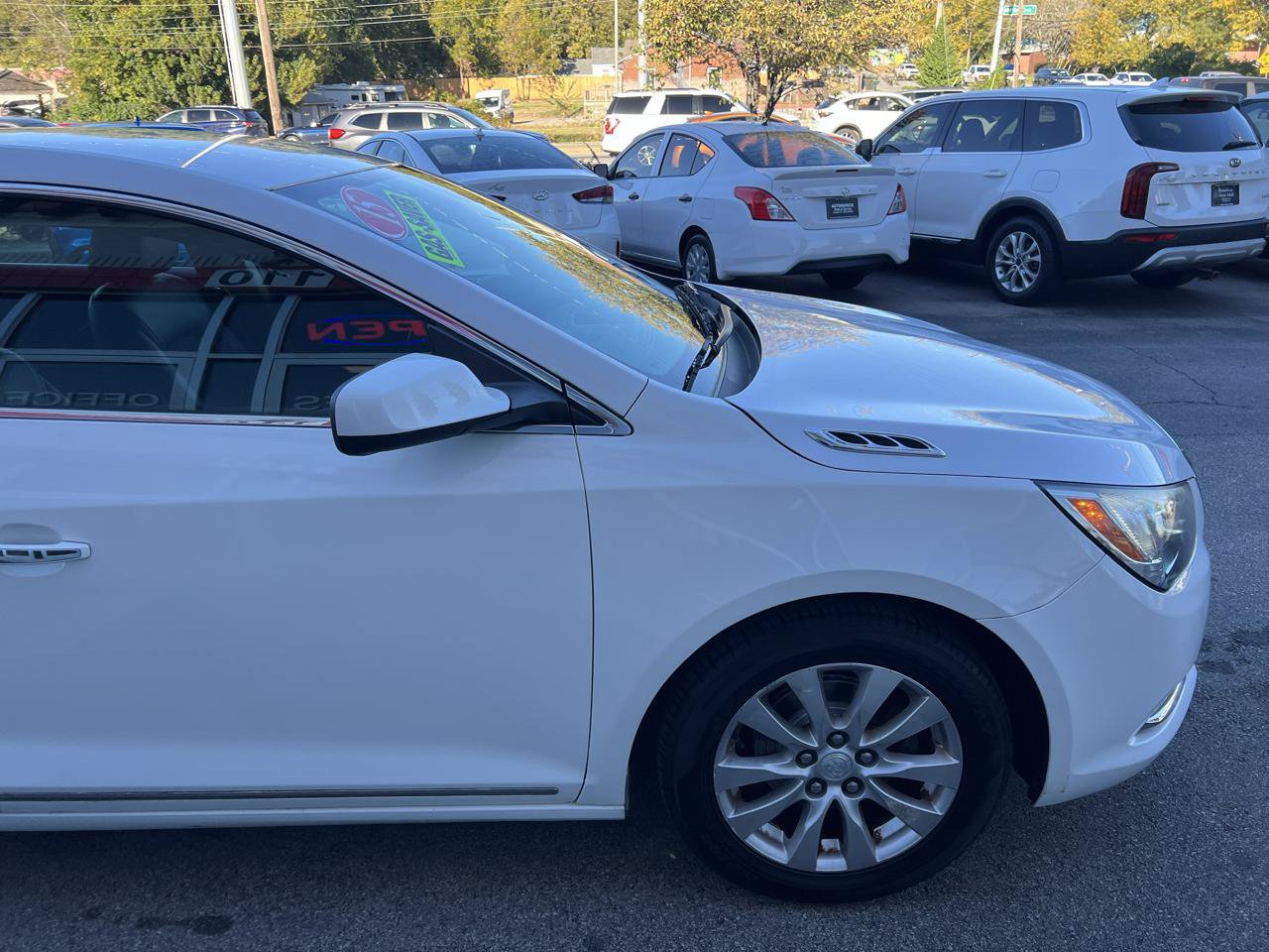 Used 2015 Buick LaCrosse FWD image 8