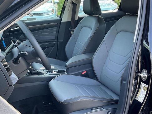 New 2026 Volkswagen Jetta SEL FWD image 10