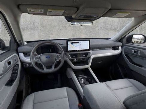New 2025 Ford Explorer Active w/ Active Comfort Package image 28