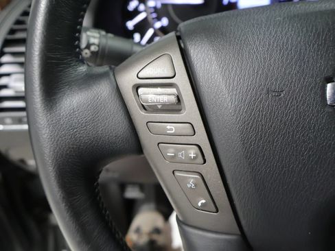 Used 2019 Nissan Armada Platinum w/ Captain's Chairs Package AWD/4WD image 33