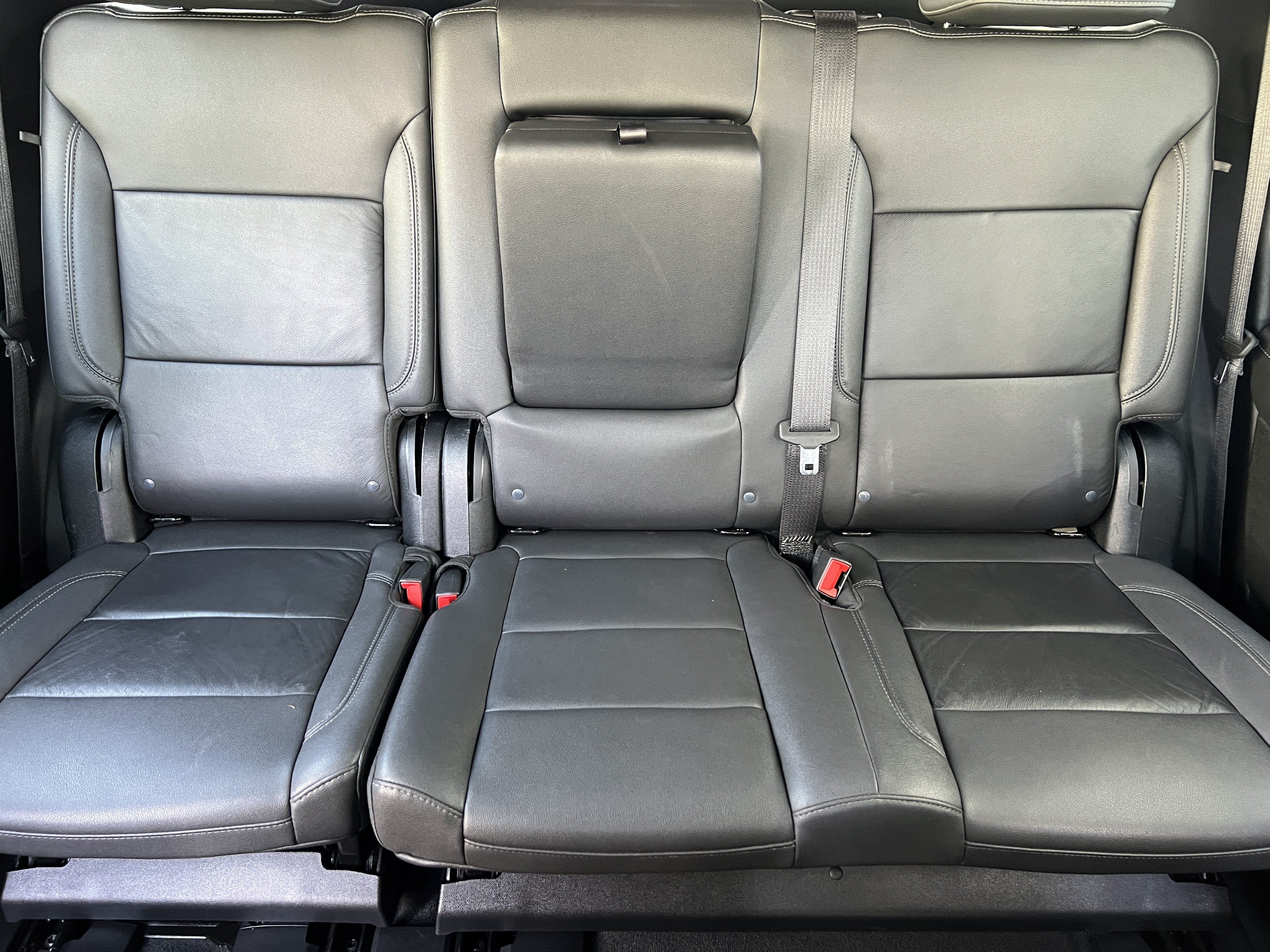 Used 2023 Chevrolet Tahoe LT AWD/4WD image 14