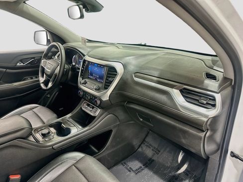Certified 2023 GMC Acadia SLT AWD/4WD image 28