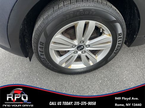 Used 2019 Kia Sportage LX AWD/4WD image 9