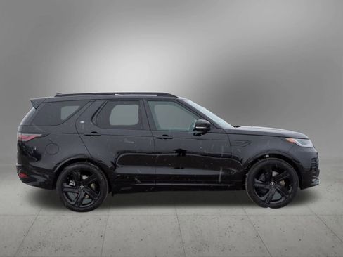 New 2026 Land Rover Discovery Limited Edition image 7