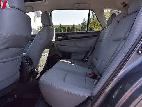 Used 2019 Subaru Outback 3.6R Limited AWD/4WD image 28