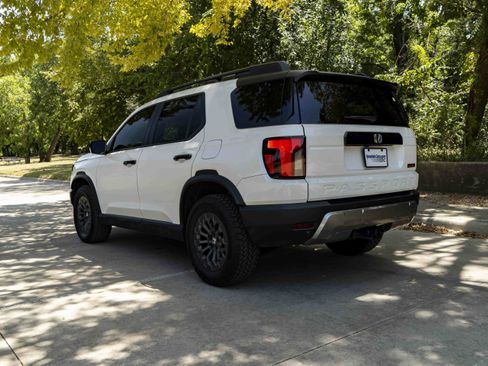 Used 2026 Honda Passport TrailSport image 7