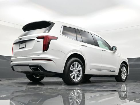 Used 2021 Cadillac XT6 Luxury image 25