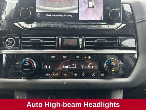 Used 2024 Nissan Pathfinder SL image 18