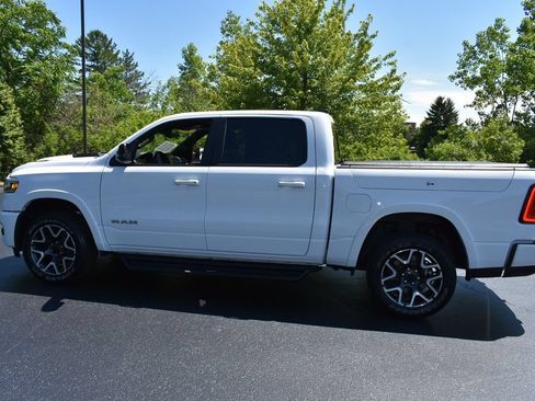Used 2025 RAM 1500 Laramie w/ Sport Appearance Package AWD/4WD image 10