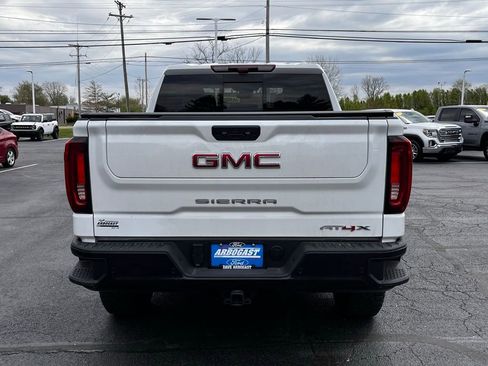 Used 2025 GMC Sierra 1500 AT4X image 4