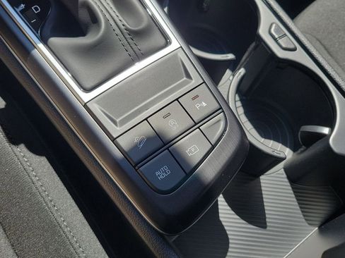 New 2026 Kia Sportage LX FWD image 35