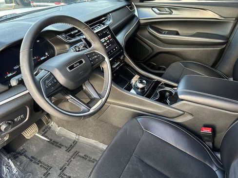 Certified 2023 Jeep Grand Cherokee L Laredo image 10