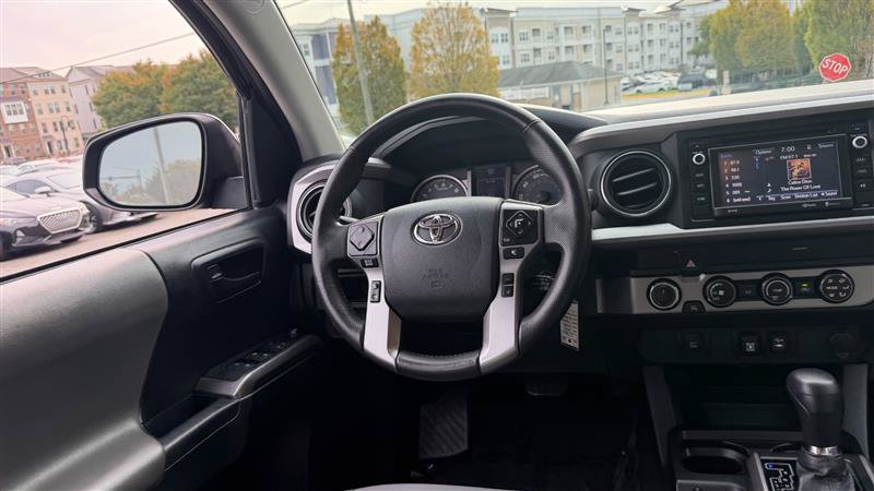 Used 2019 Toyota Tacoma SR5 AWD/4WD image 21
