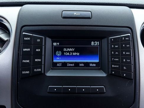 Used 2014 Ford F150 XLT w/ XLT Chrome Package image 16