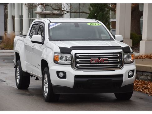 Used 2019 GMC Canyon SLE w/ SLE Convenience Package image 2