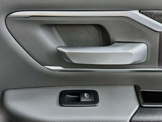 Used 2019 RAM 1500 Big Horn RWD image 28
