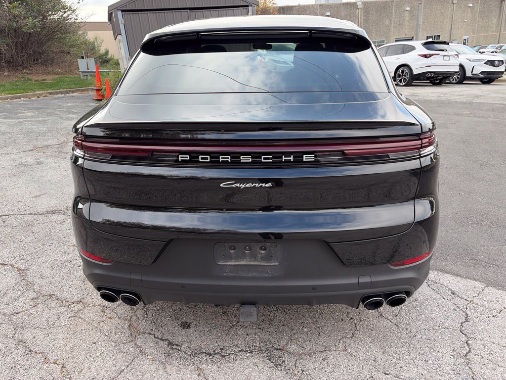 Used 2025 Porsche Cayenne Coupe AWD/4WD image 6